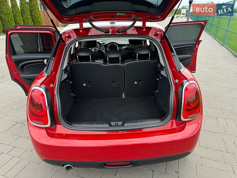 Хэтчбек MINI Cooper 2014 в Ужгороде