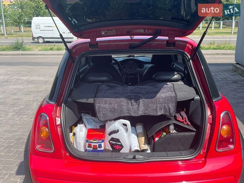 Хетчбек MINI Cooper 2001 в Києві