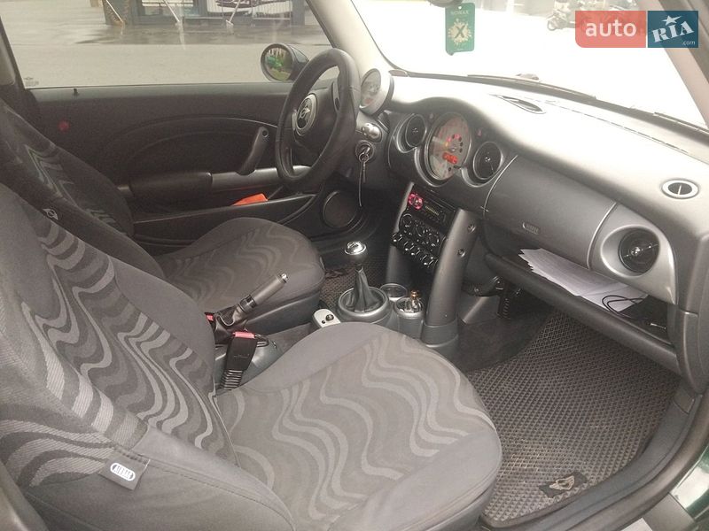 Хетчбек MINI Cooper 2002 в Дрогобичі