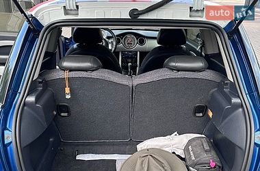 Хетчбек MINI Cooper 2002 в Києві