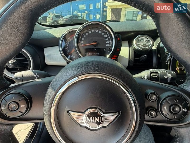 Хетчбек MINI Cooper 2016 в Одесі