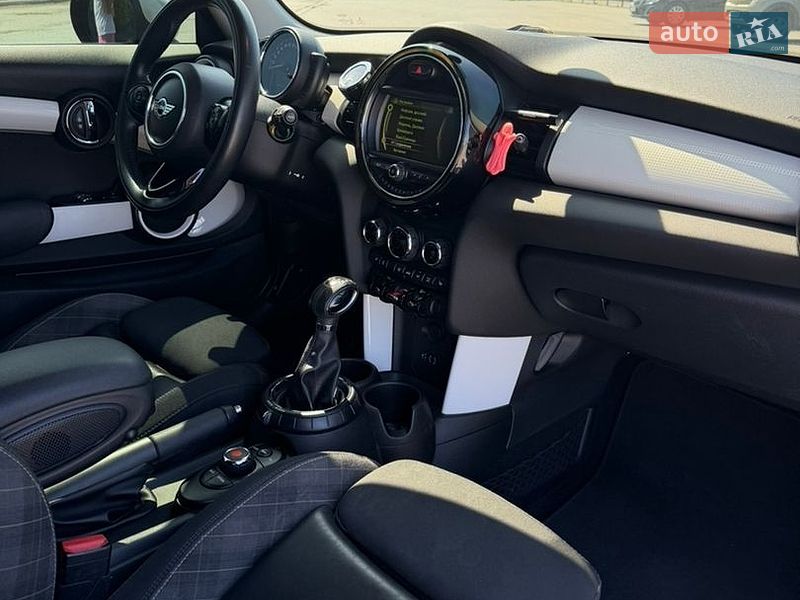 Хетчбек MINI Cooper 2016 в Одесі