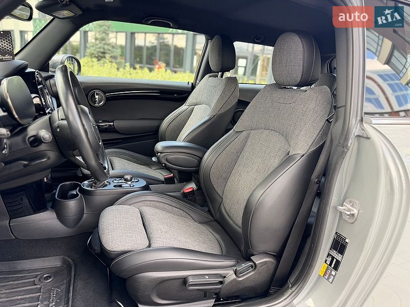 Хэтчбек MINI Cooper 2021 в Городке
