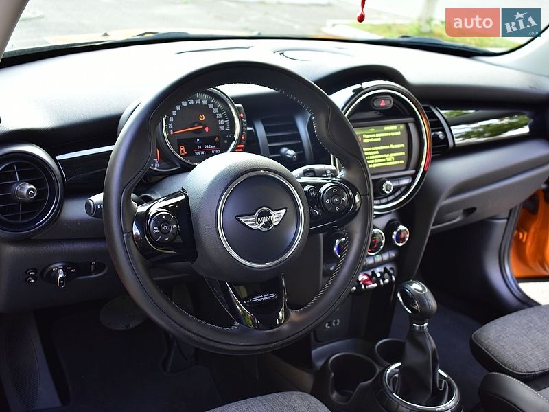 Хетчбек MINI Cooper 2017 в Києві