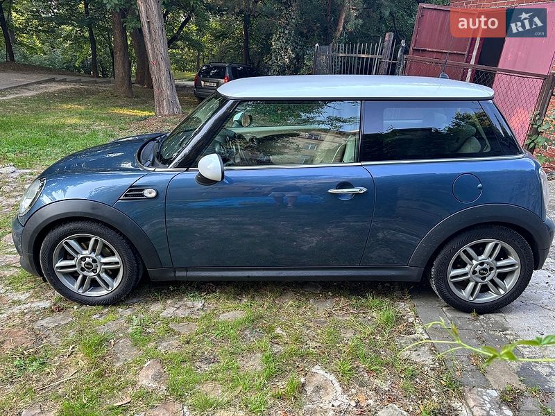 Хэтчбек MINI Cooper 2011 в Киеве