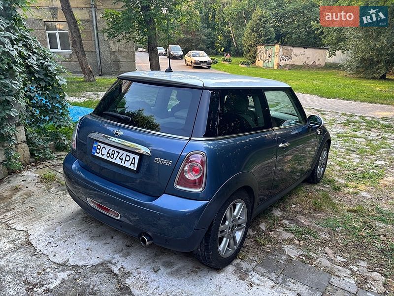 Хэтчбек MINI Cooper 2011 в Киеве