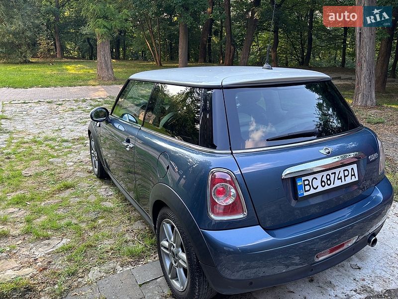 Хэтчбек MINI Cooper 2011 в Киеве