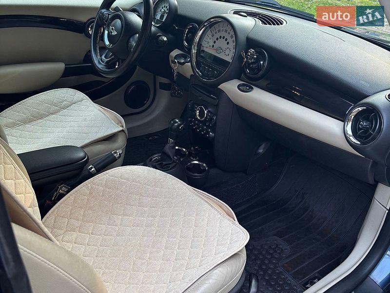 Хэтчбек MINI Cooper 2011 в Киеве