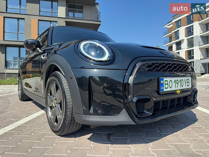 MINI Cooper, photos from the listing