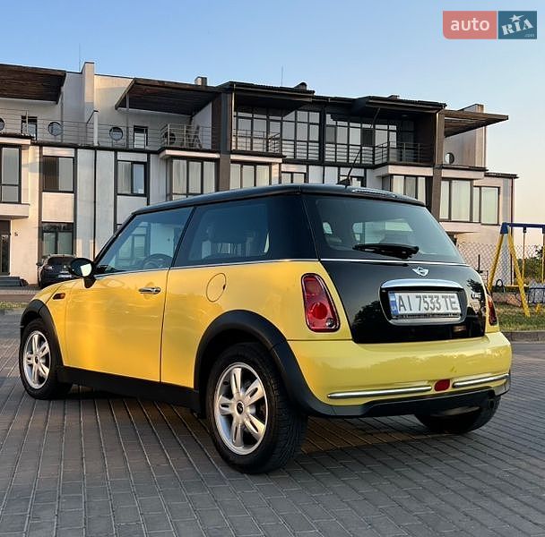 Хетчбек MINI Cooper 2005 в Рівному