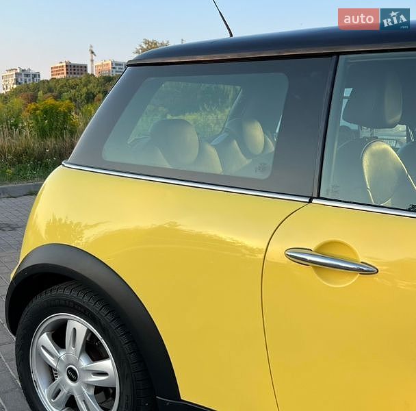 Хетчбек MINI Cooper 2005 в Рівному