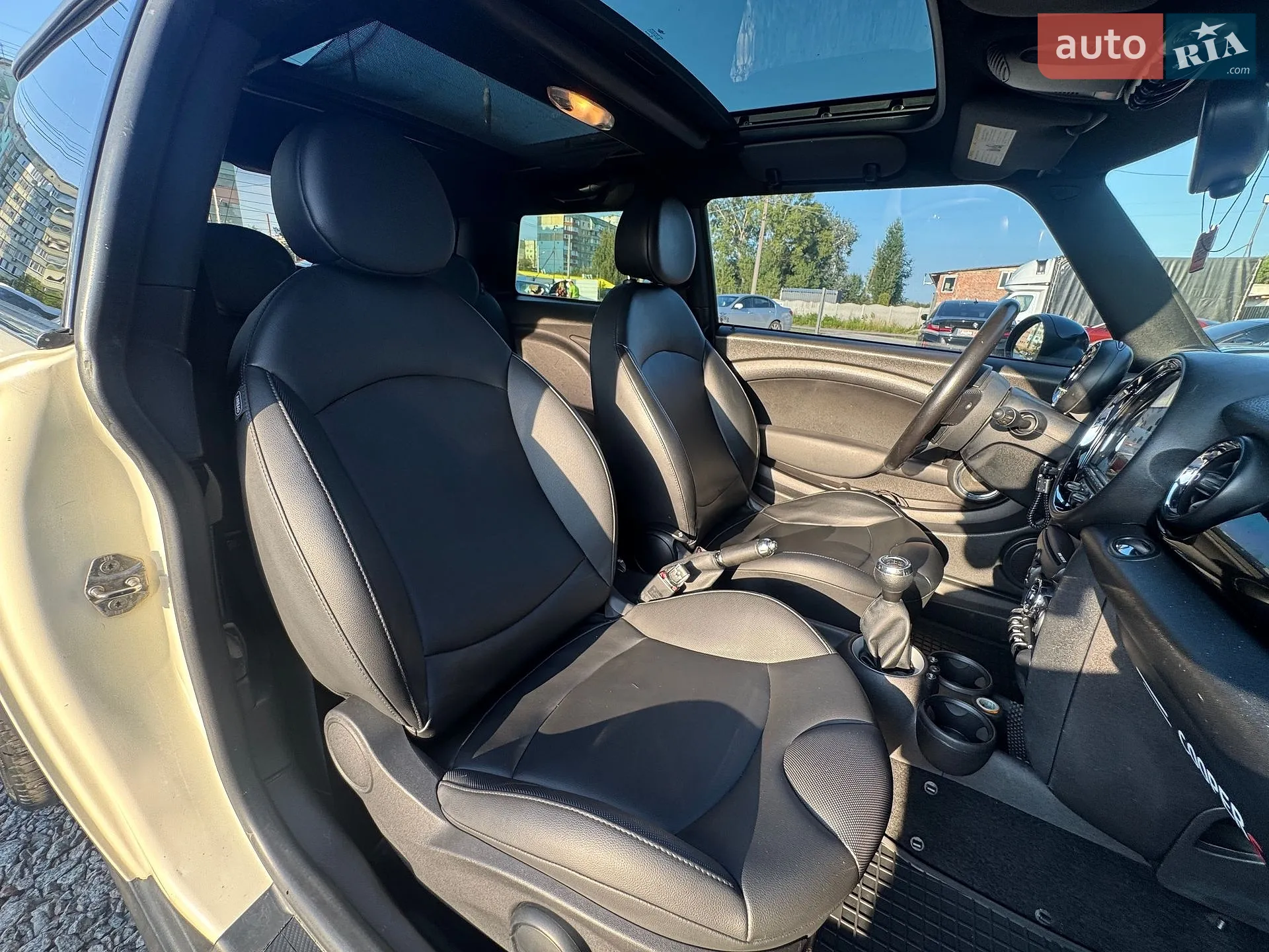 2012 MINI Cooper - мініатюра 11