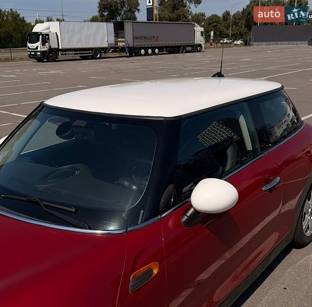 Хэтчбек MINI Cooper 2015 в Киеве