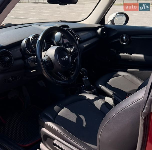 Хэтчбек MINI Cooper 2015 в Киеве