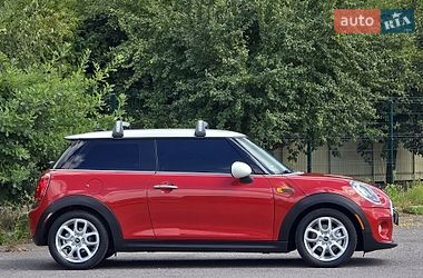 Хетчбек MINI Cooper 2016 в Хмельницькому