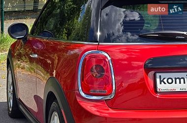 Хетчбек MINI Cooper 2016 в Хмельницькому