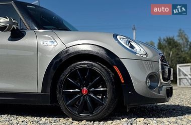 Хэтчбек MINI Cooper 2017 в Ивано-Франковске