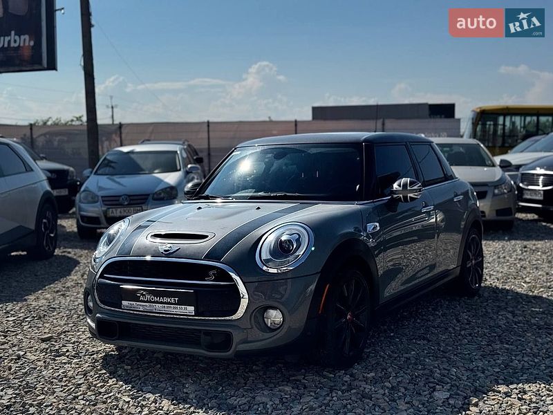 Хэтчбек MINI Cooper 2017 в Ивано-Франковске