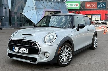 Хэтчбек MINI Cooper 2015 в Киеве