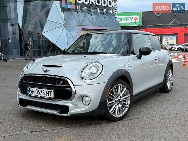 Хэтчбек MINI Cooper 2015 в Киеве