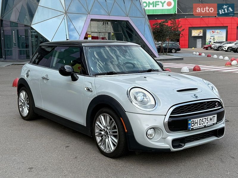 Хэтчбек MINI Cooper 2015 в Киеве