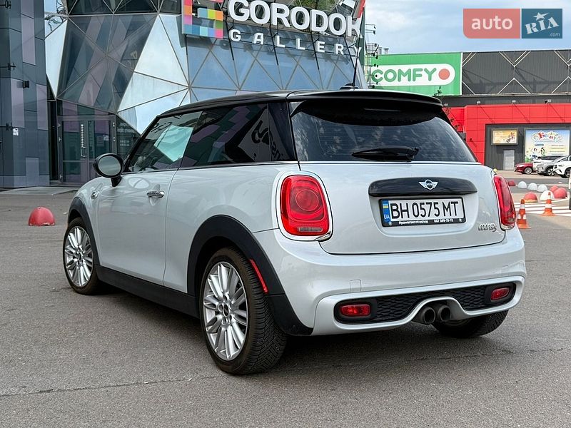 Хэтчбек MINI Cooper 2015 в Киеве