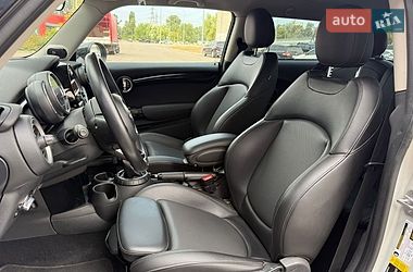 Хэтчбек MINI Cooper 2015 в Киеве