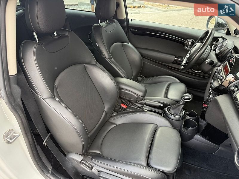 Хэтчбек MINI Cooper 2015 в Киеве
