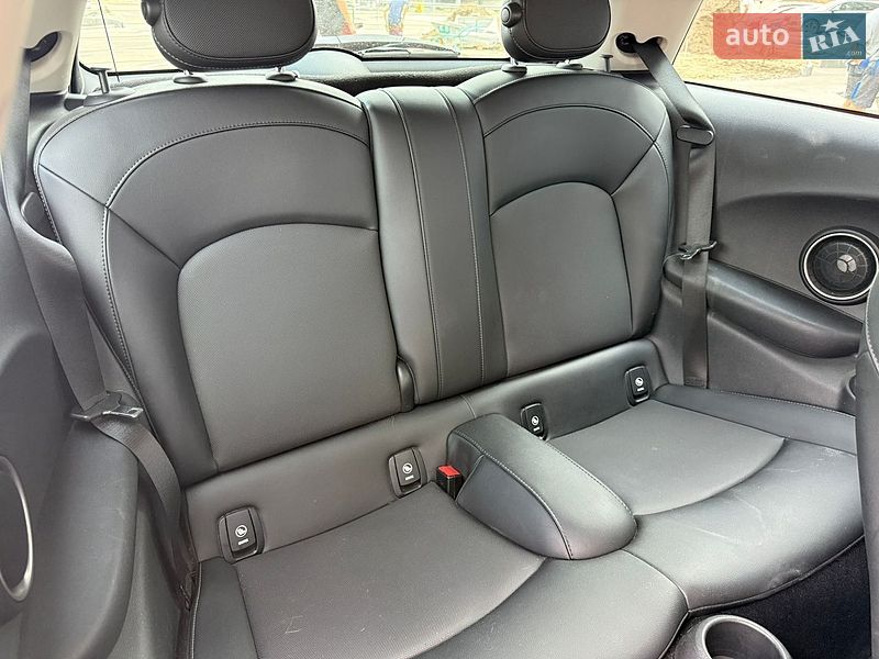 Хэтчбек MINI Cooper 2015 в Киеве
