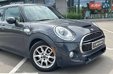 Хетчбек MINI Cooper 2016 в Києві