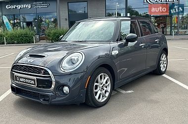 Хэтчбек MINI Cooper 2016 в Киеве