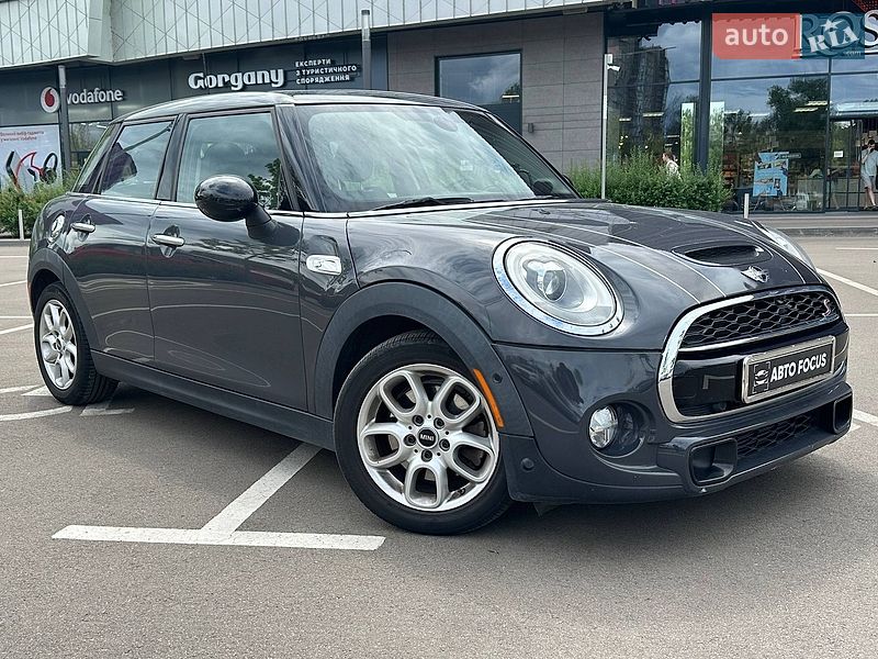 Хетчбек MINI Cooper 2016 в Києві