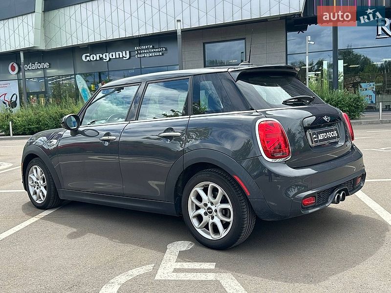 Хетчбек MINI Cooper 2016 в Києві