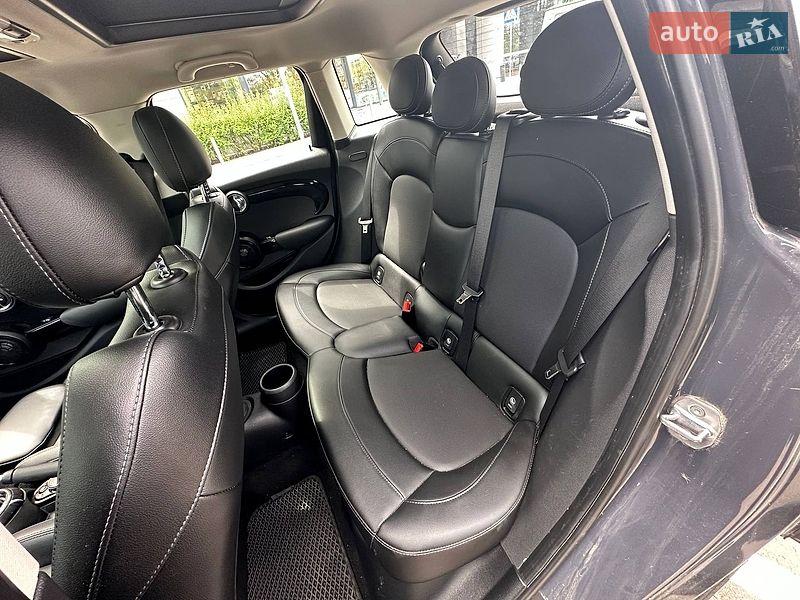 Хетчбек MINI Cooper 2016 в Києві