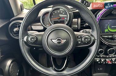 Хетчбек MINI Cooper 2016 в Києві