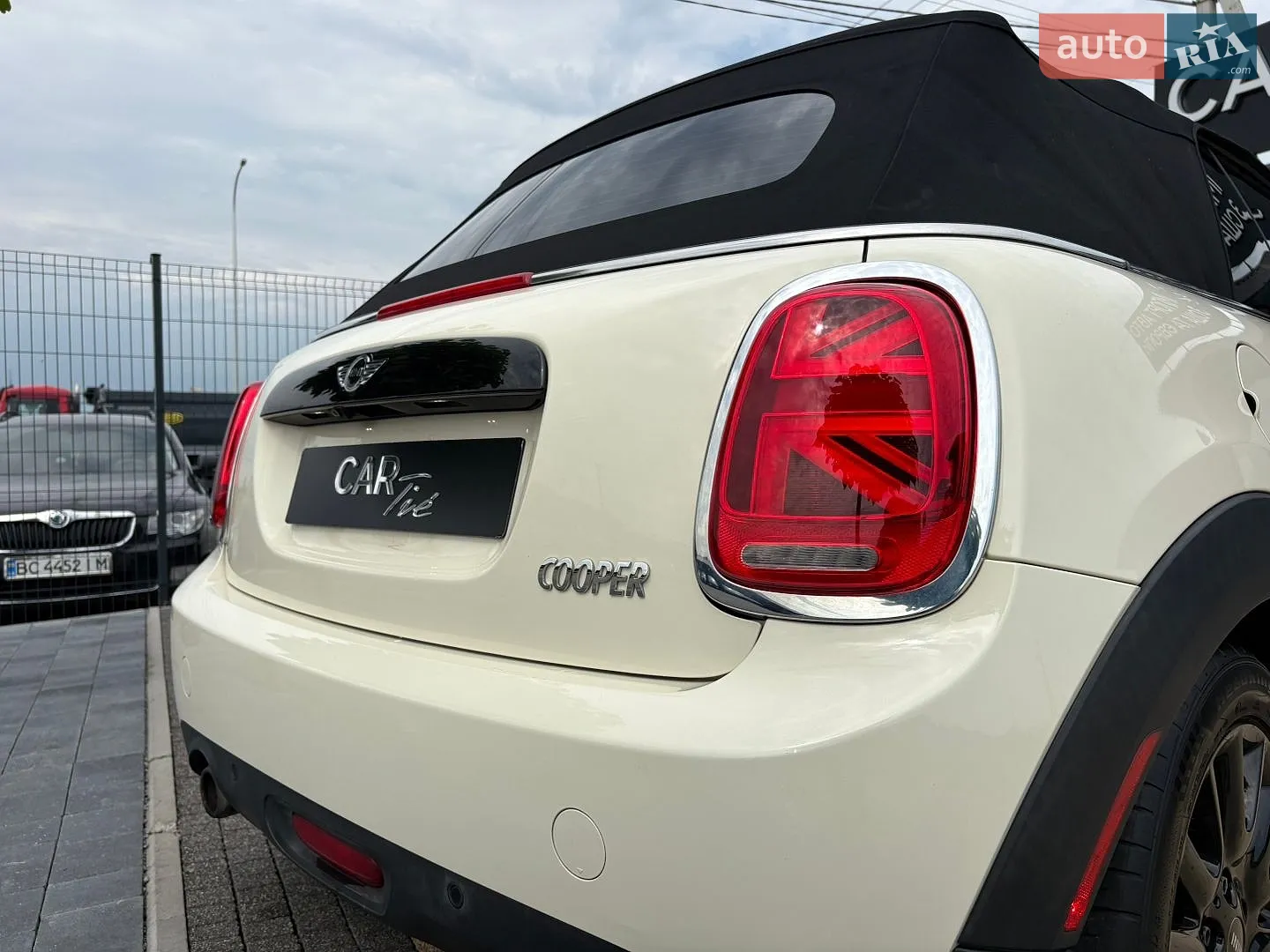 2017 MINI Cooper - мініатюра 14