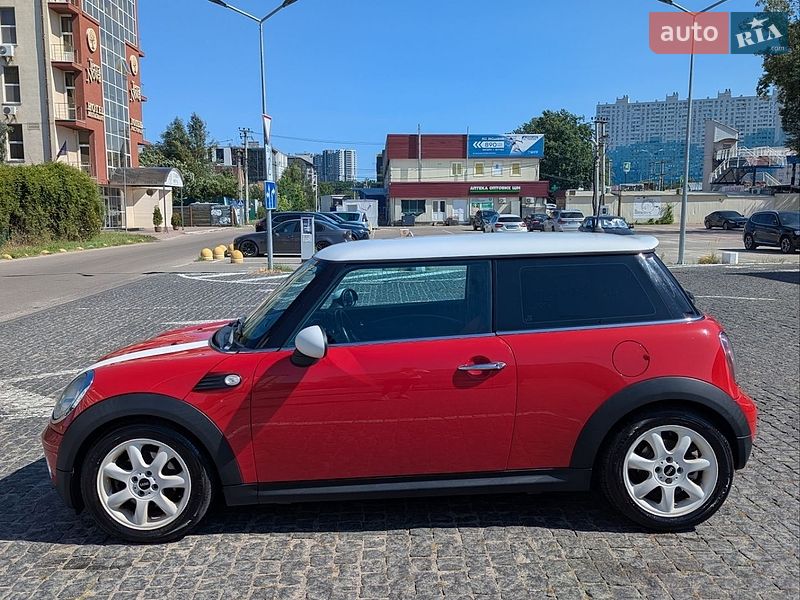 Хетчбек MINI Cooper 2010 в Києві