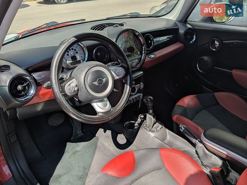 Хетчбек MINI Cooper 2010 в Києві