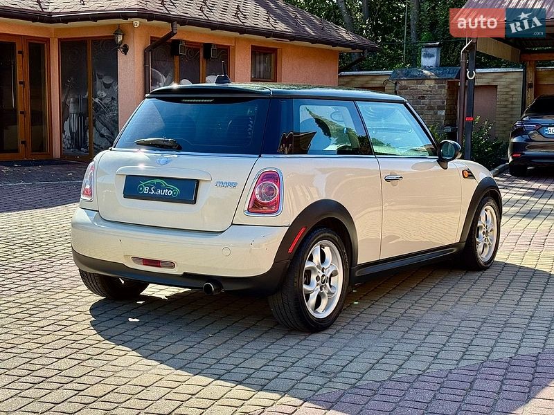 Хетчбек MINI Cooper 2011 в Мукачевому