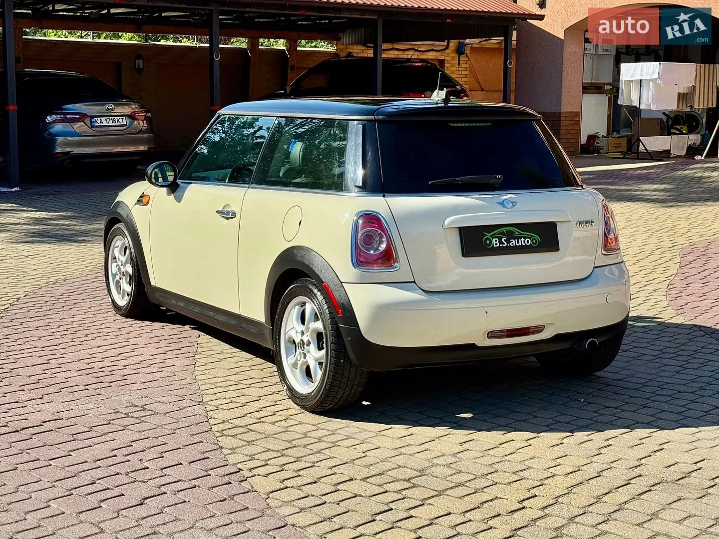 2011 MINI Cooper - мініатюра 11