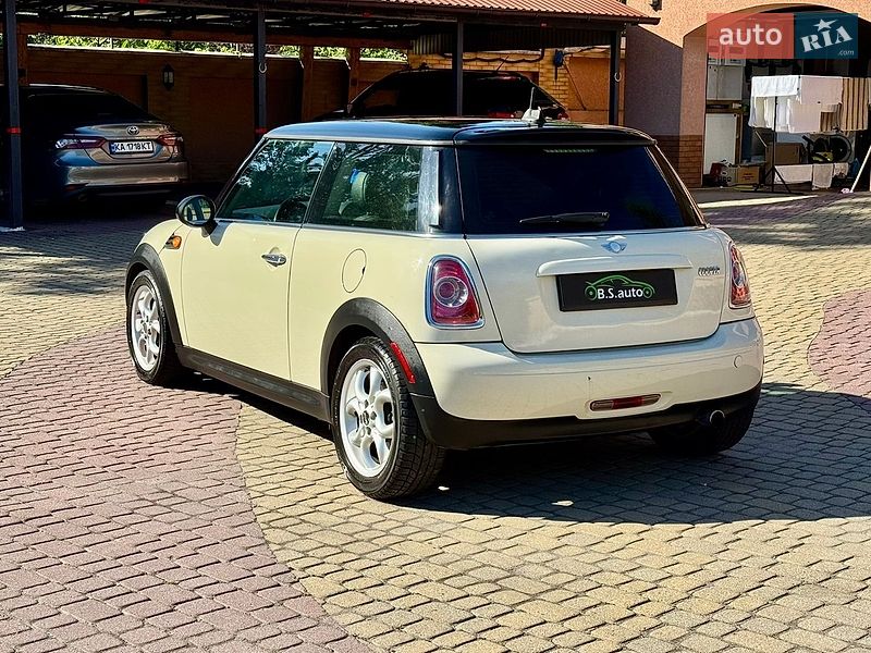 Хетчбек MINI Cooper 2011 в Мукачевому