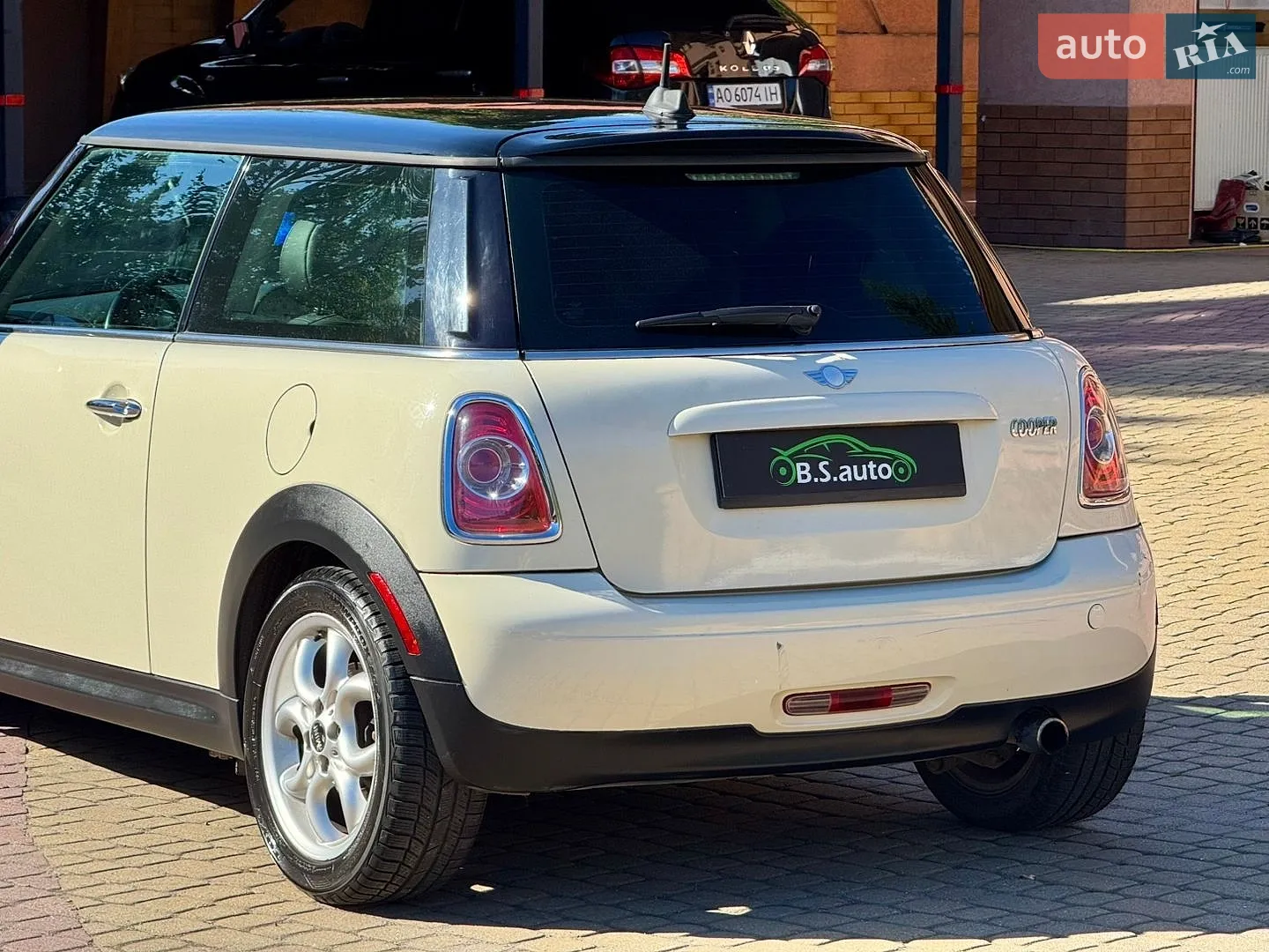 2011 MINI Cooper - мініатюра 12