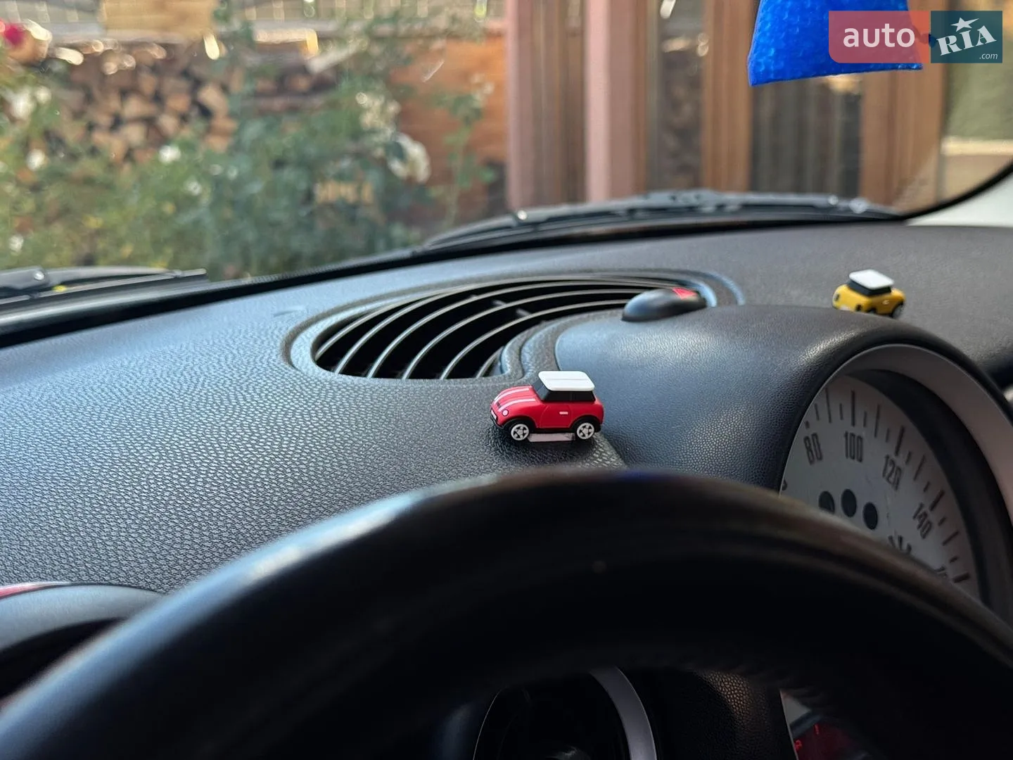 2011 MINI Cooper - мініатюра 28
