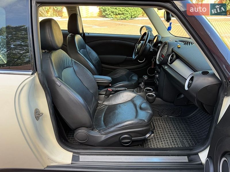 Хетчбек MINI Cooper 2011 в Мукачевому