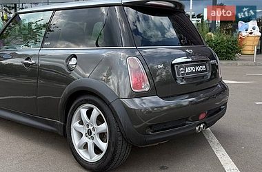 Хэтчбек MINI Cooper 2005 в Киеве