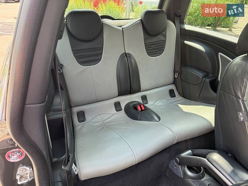 Хэтчбек MINI Cooper 2005 в Киеве