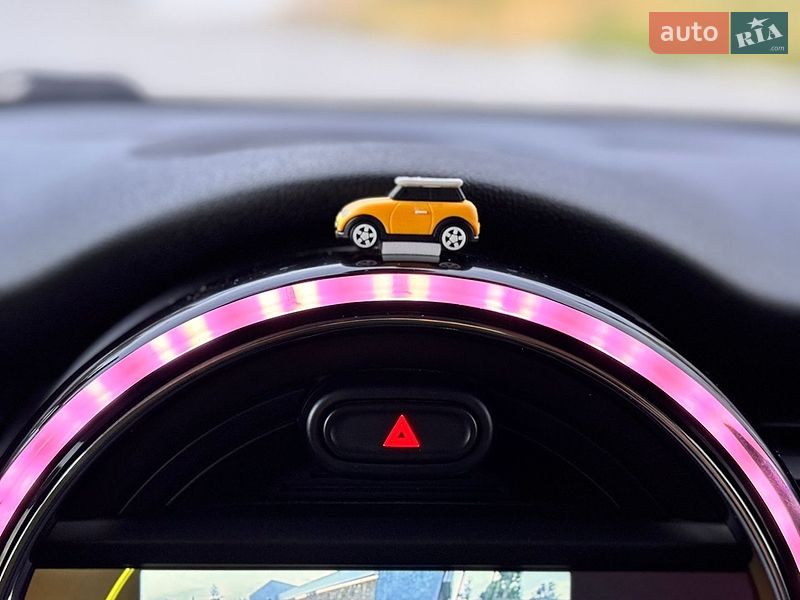 Хетчбек MINI Cooper 2015 в Києві