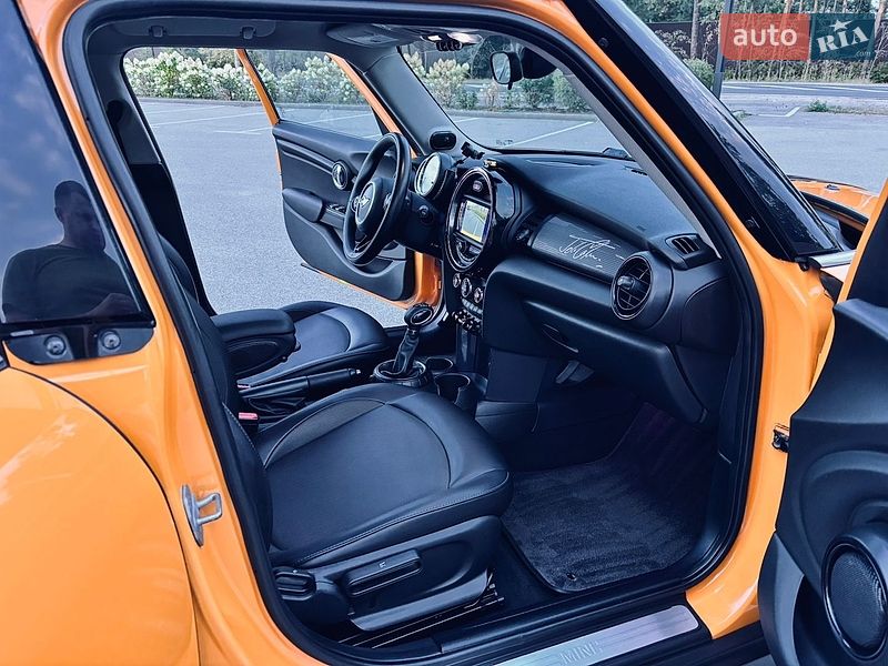 Хетчбек MINI Cooper 2015 в Києві