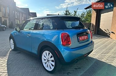 Хэтчбек MINI Cooper 2017 в Вараше