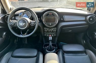 Хэтчбек MINI Cooper 2017 в Вараше